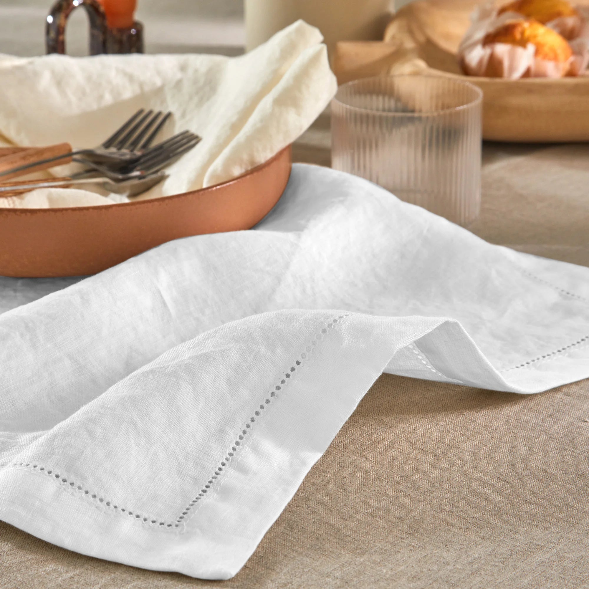 Paire de sets de table en lin – les toiles blanches Paire de sets de table en lin – les toiles blanches