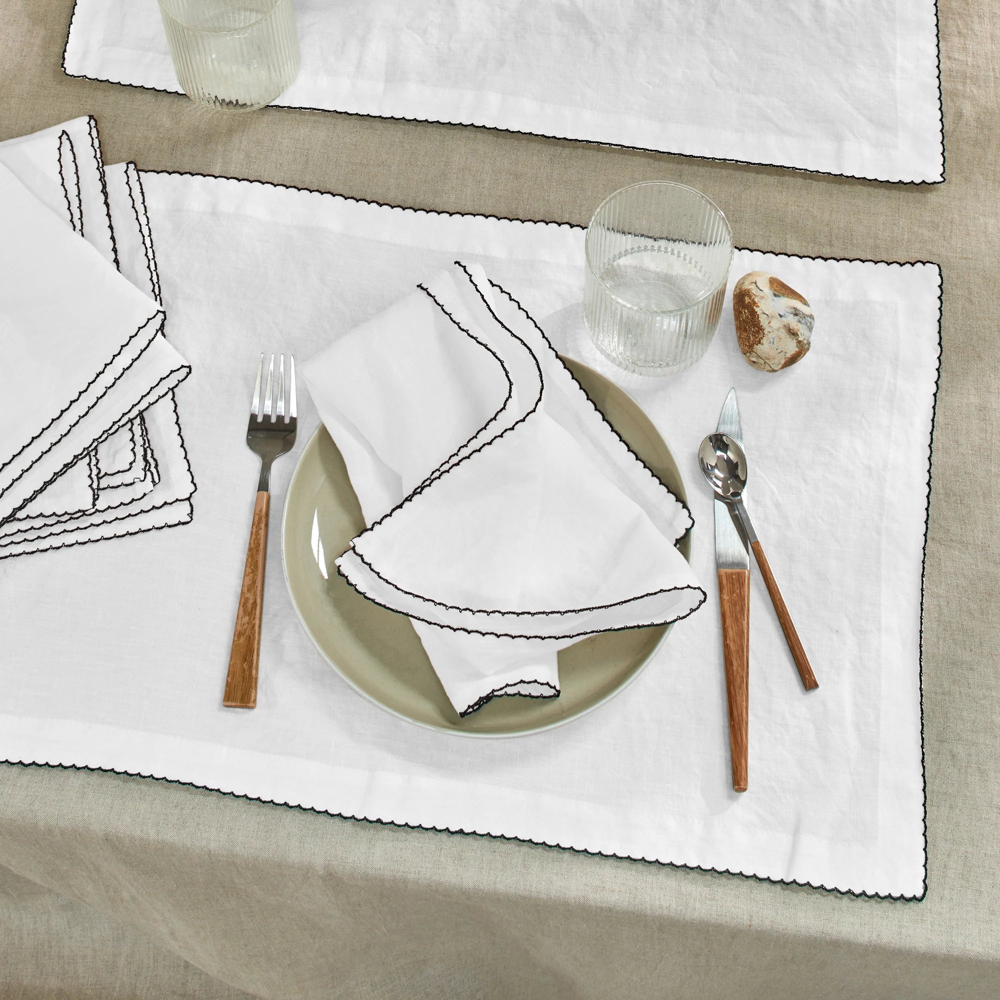 LOT DE 6 Petits Carrés Anciens Fait Mains Dentelles 40/20 Cm EUR 15,00