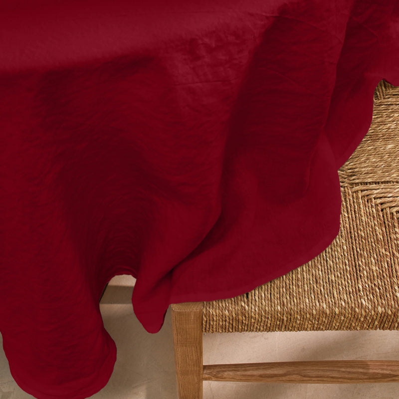 Nappe basique ronde en lin bordeaux