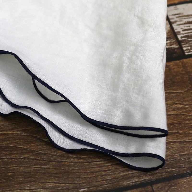 une nappe en lin pour une table originale