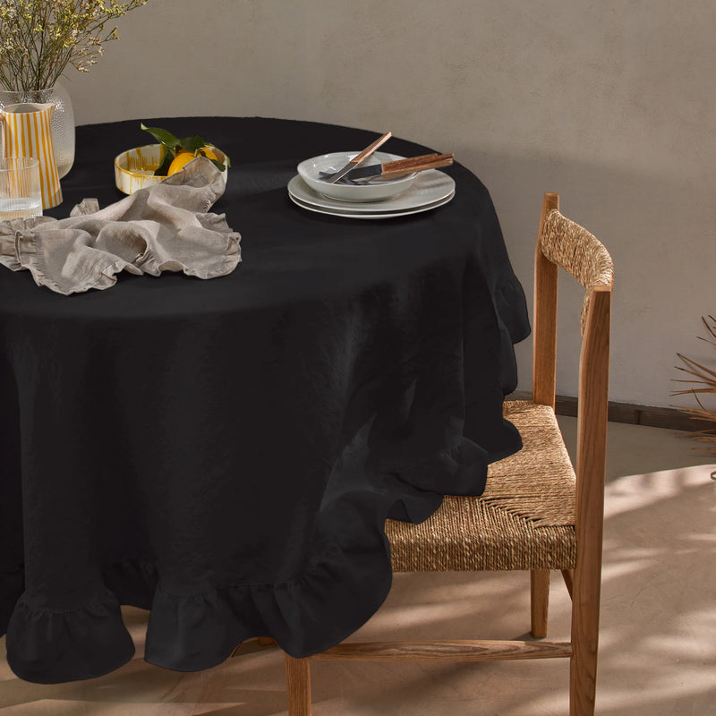 Nappe en lin lavé ovale a volant encre noire