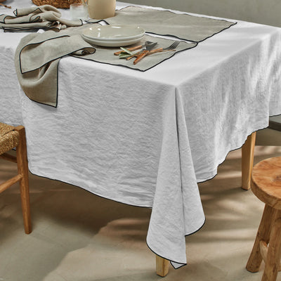 Nappe sur mesure en lin avec bourdon gris minéral