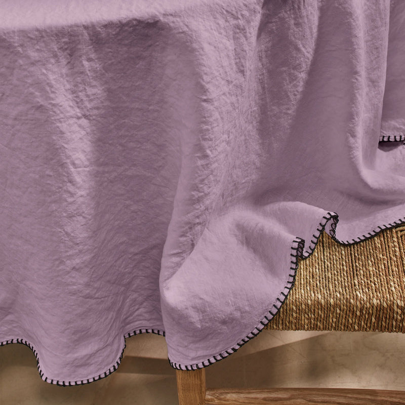 Nappe ronde en lin lavé point de cheval lilas