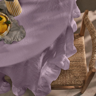 Nappe ronde à volant en lin lavé lilas