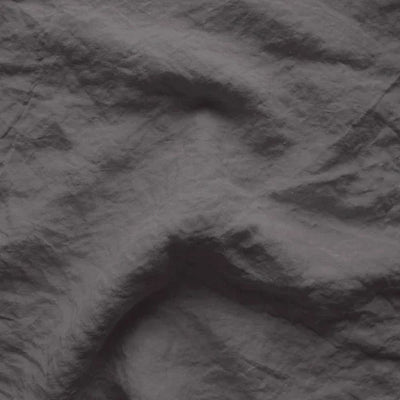 Swatch pour nappe ovale en lin à volants gris plomb