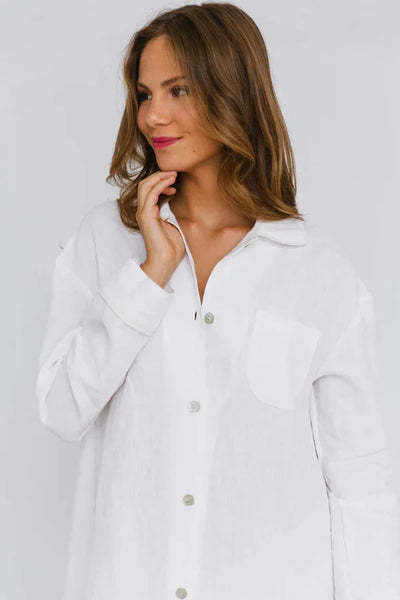 Chemise de nuit luxueuse en lin Blanc Optique 4 #colour_blanc-optique