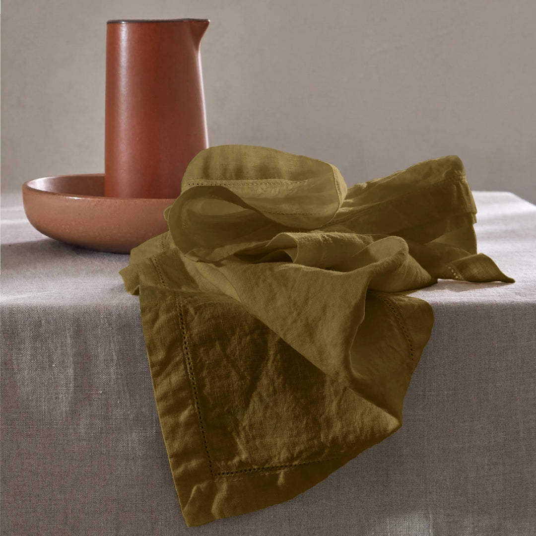 Serviette de table en pur lin gris clair chiné