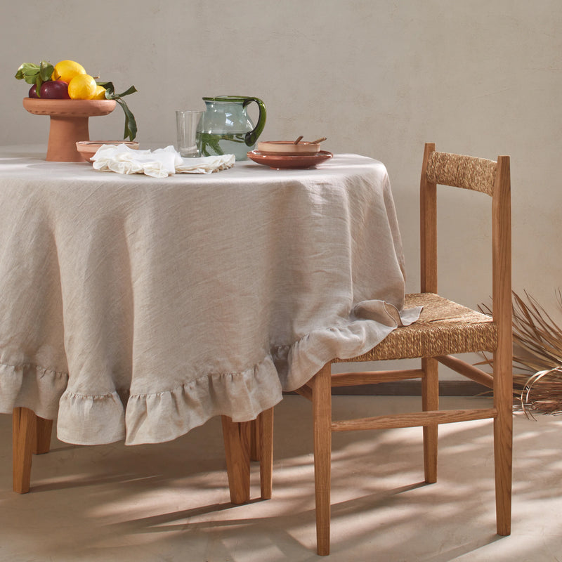 Nappe ronde sur mesure à volant en lin lavé naturel