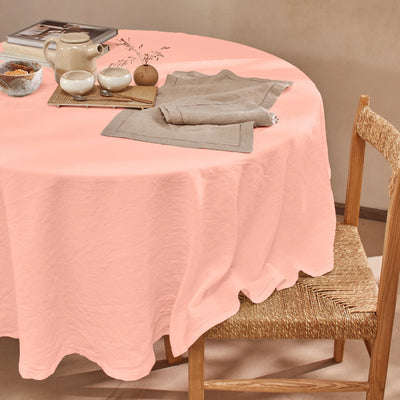 Nappe ovale sur mesure en lin lavé rose