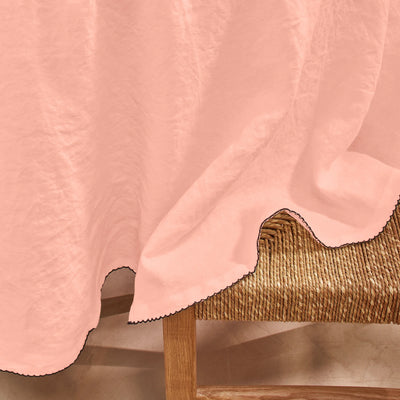 Nappe sur mesure ovale bord crochet en lin lavé rose