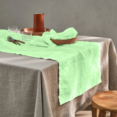 Chemin de table 100% Lin ajouré vert menthe